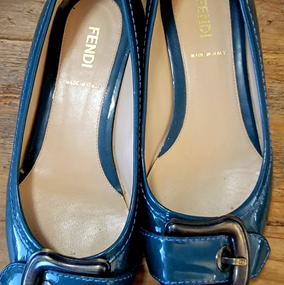 Fendi Flats - Picture 3 of 4